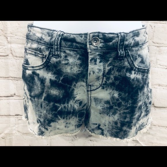 ❤️🔥Vanilla Star Bleached Out Girls Shorts ❤️🔥Measurements in Pics❤️🔥 - Picture 10 of 10